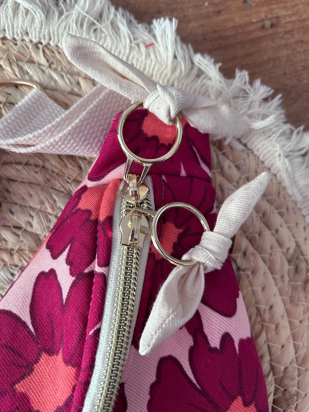 Sac banane Femme |Sweat molletonné Marguerites roses fond rose & doublure beigeSac Femme Zage Colorful Life