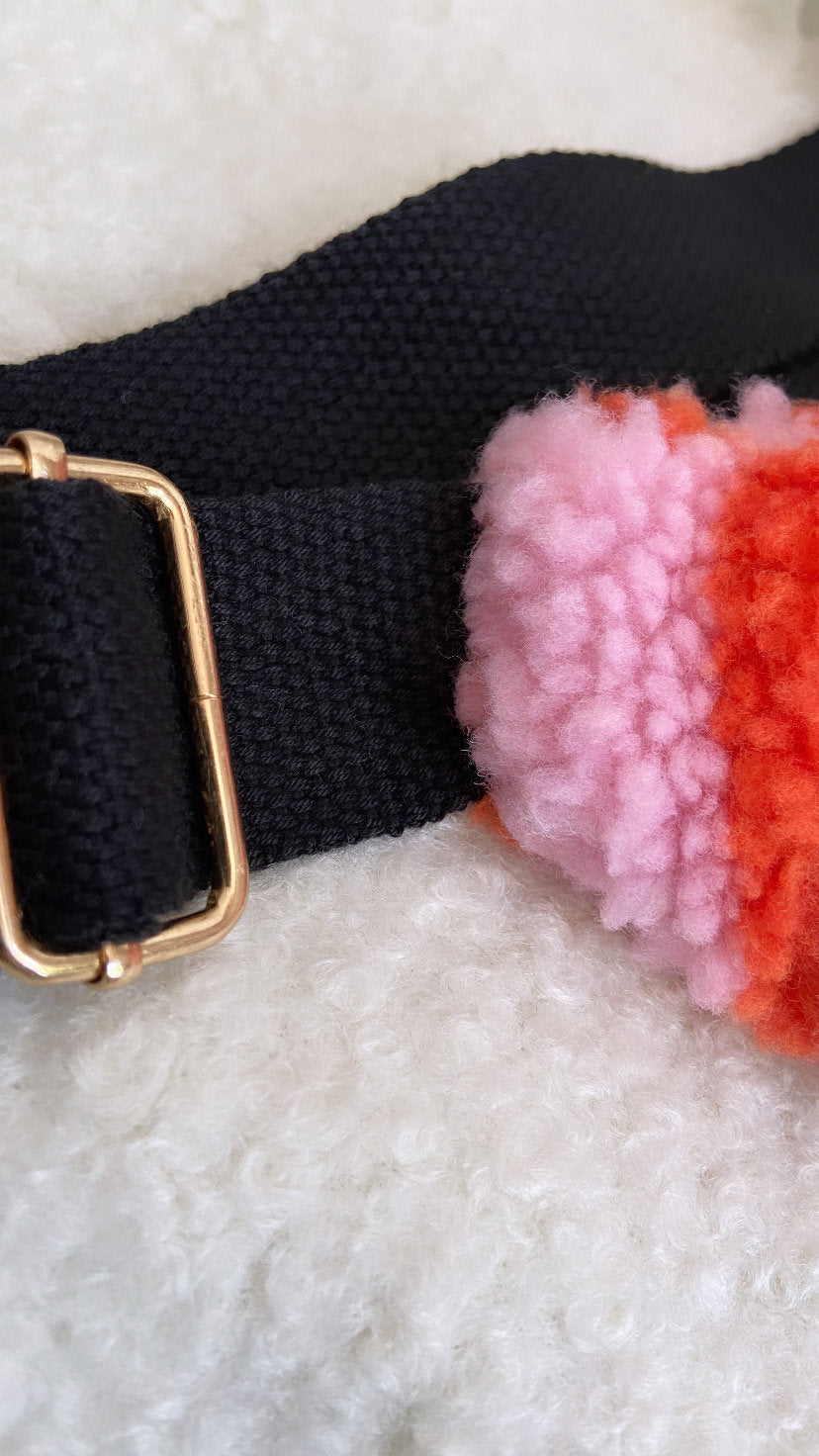 Sac banane femme Hiver | Bouclettes graphiques rouge et rose & doublure roseSac Femme Zage Colorful Life