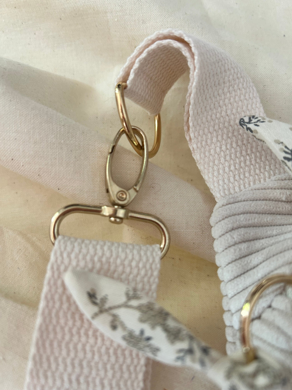 Sac banane femme hiver | Velours côtelé écru  & doublure fleurieSac Femme Zage Colorful Life