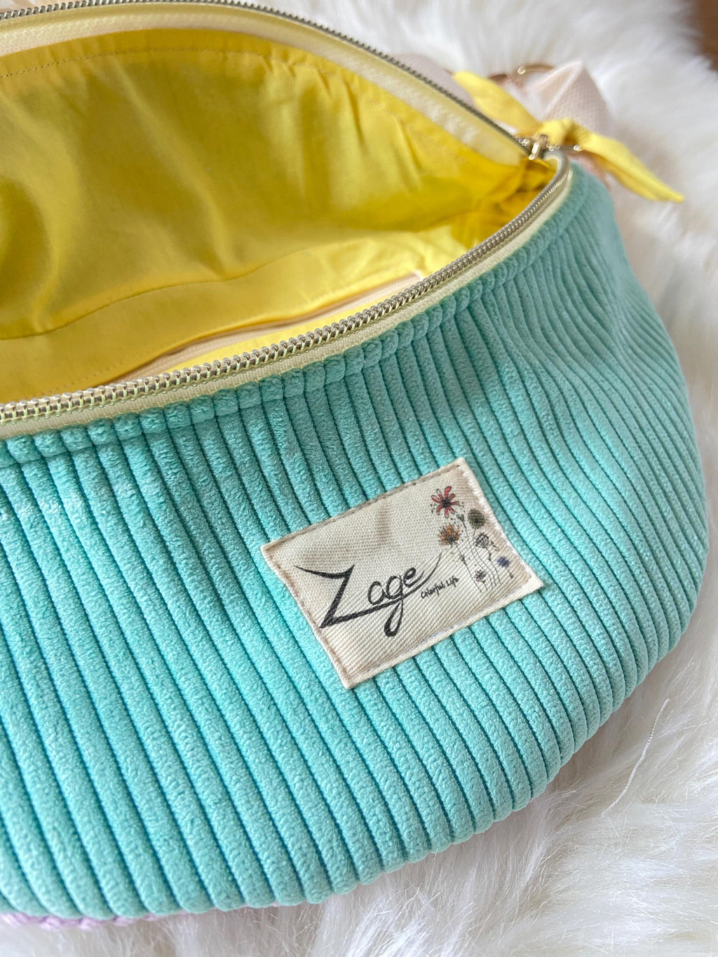 Sac banane femme hiver | Velours côtelé vert et parme & doublure jauneSac Femme Zage Colorful Life