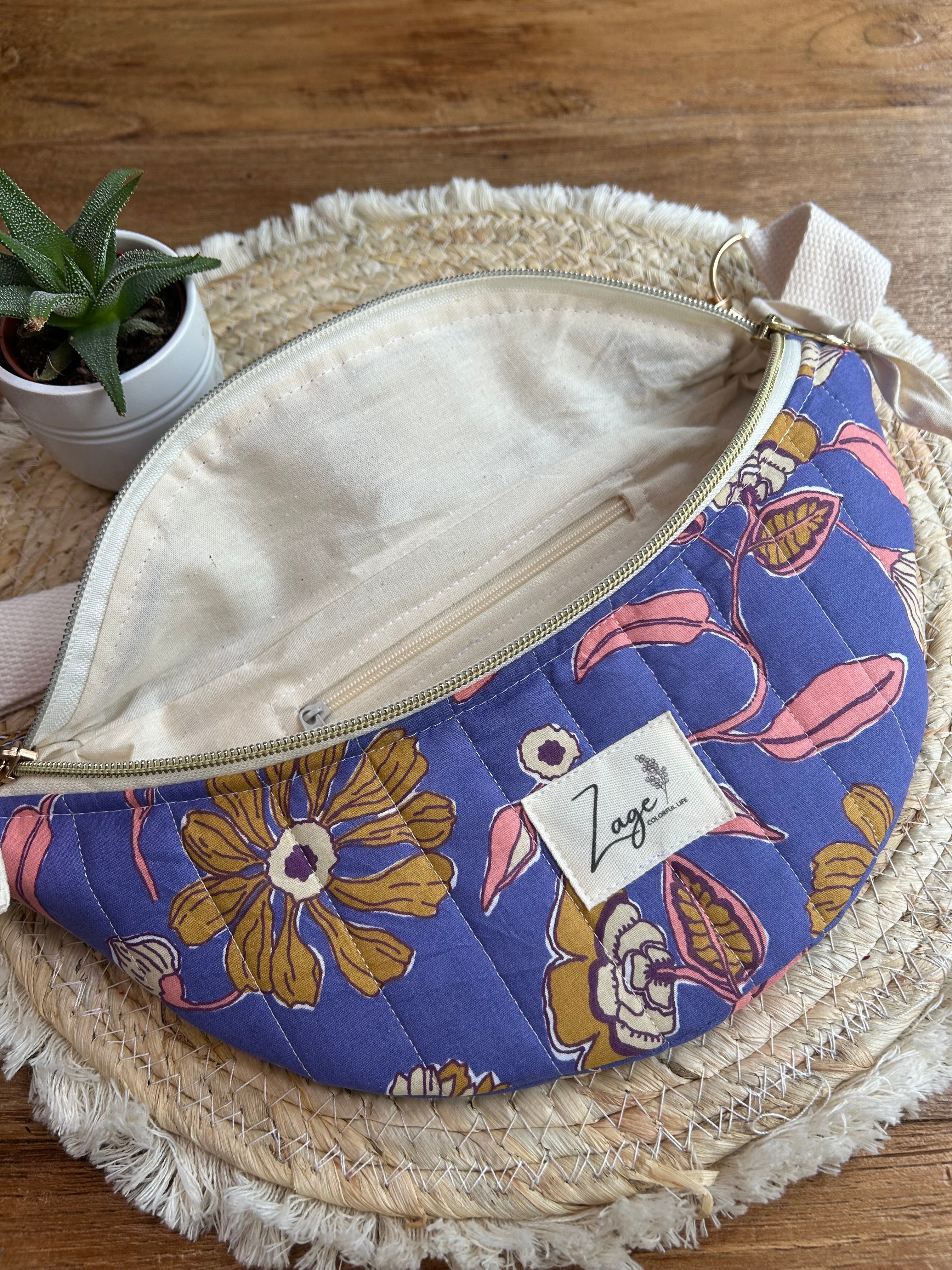Sac banane femme Matelassé | Tissu matelassé bleu fleuri & doublure beigeSac Femme Zage Colorful Life