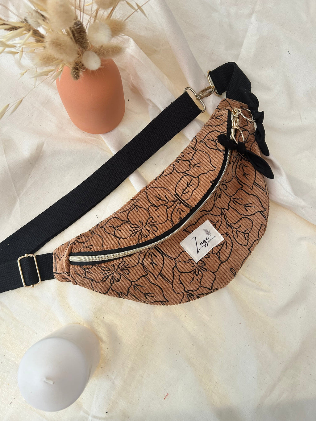 Sac banane femme hiver | Velours côtelé marron fleuri & doublure noireSac Femme Zage Colorful Life