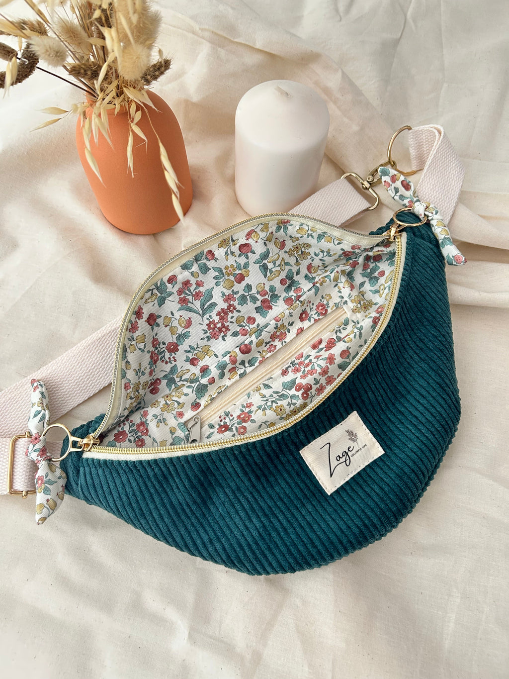 Sac banane femme hiver | Velours côtelé vert sapin & doublure fleurieSac Femme Zage Colorful Life