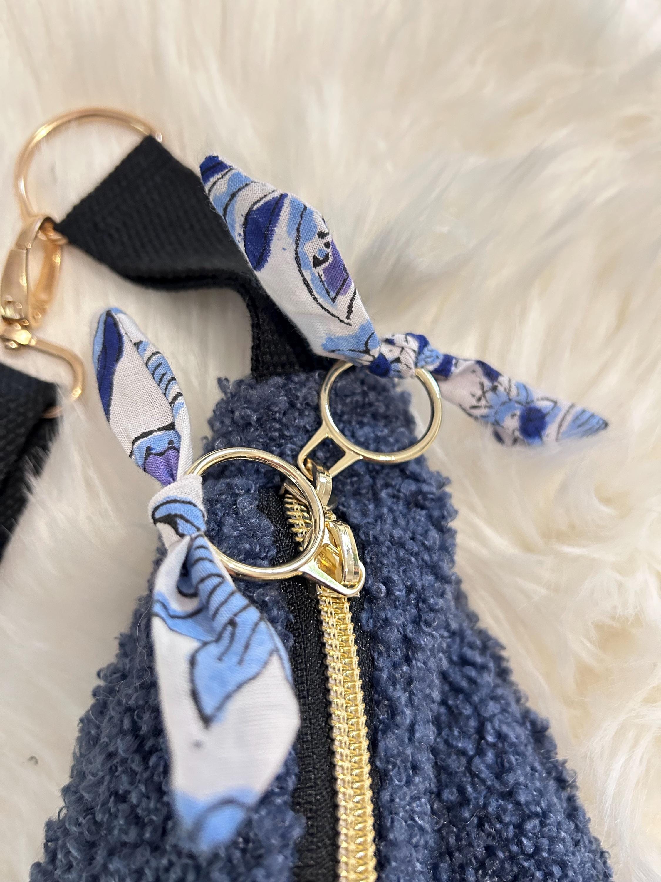 Sac banane femme hiver | Bouclettes bleues  & doublure tissu indien fleuri bleuSac Femme Zage Colorful Life
