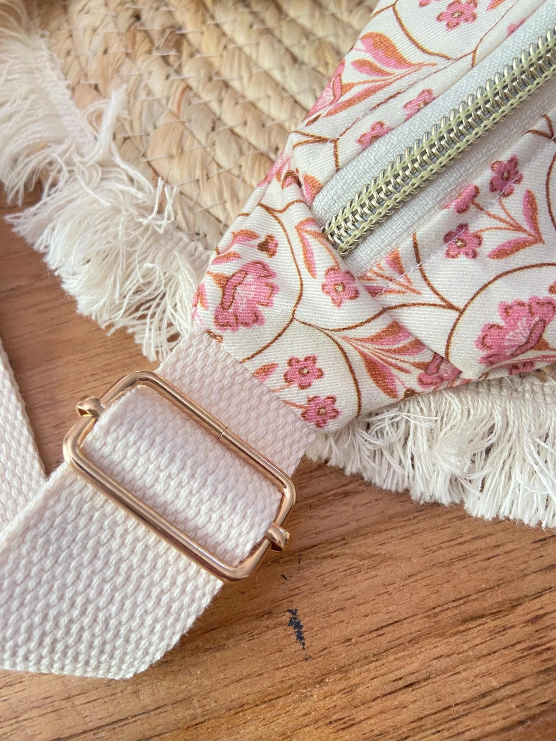 Sac banane femme été | Gabardine fleurie motifs indiens roses & doublure beigeSac Femme Zage Colorful Life