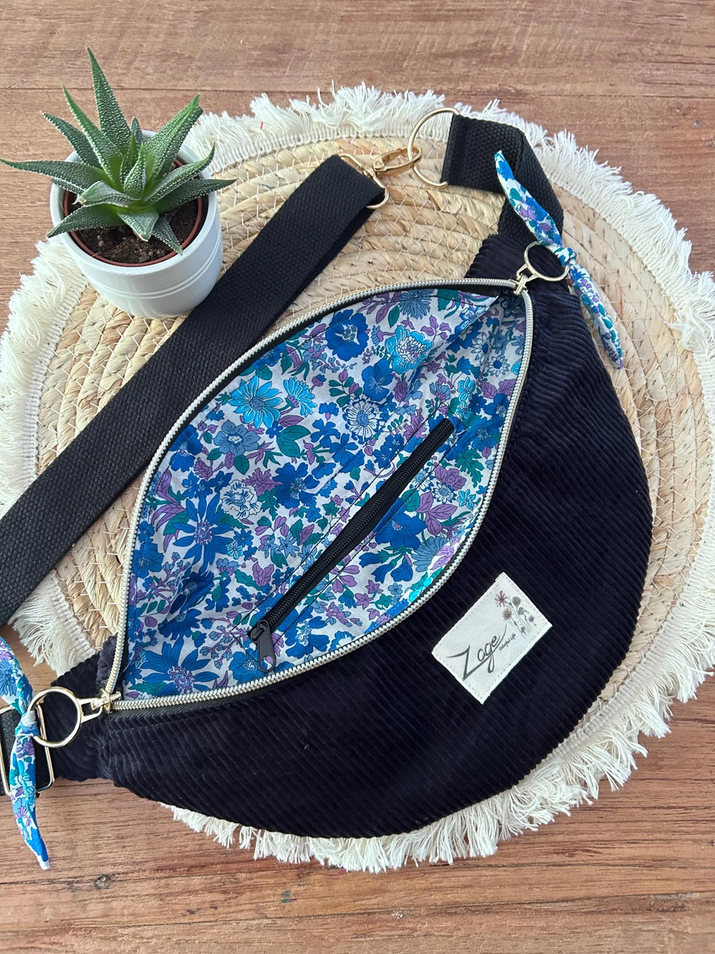 Sac banane femme hiver | Velours côtelé bleu marine & doublure liberty bleueSac Femme Zage Colorful Life