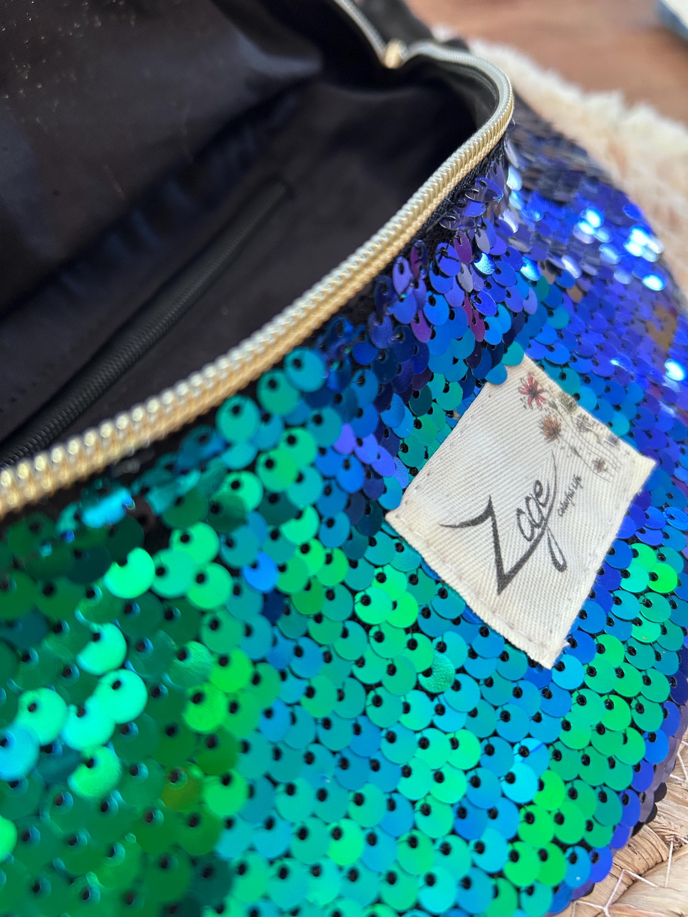 Sac banane femme fête | Sequins caméléon bleu vert violet & doublure noirSac Femme Zage Colorful Life