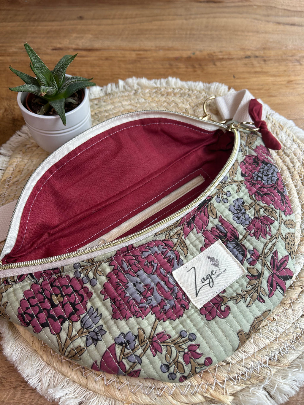 Sac banane femme Matelassé | Tissu matelassé vert fleuri & doublureSac Femme Zage Colorful Life
