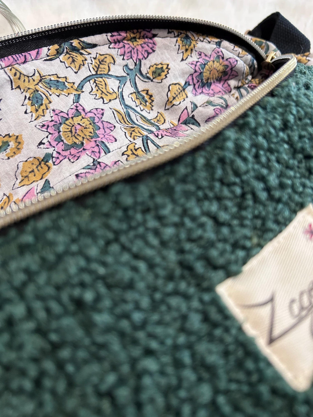 Sac Banane Femme fête | Bouclette vert foncé & doublure tissu indien fleuriSac Femme Zage Colorful Life