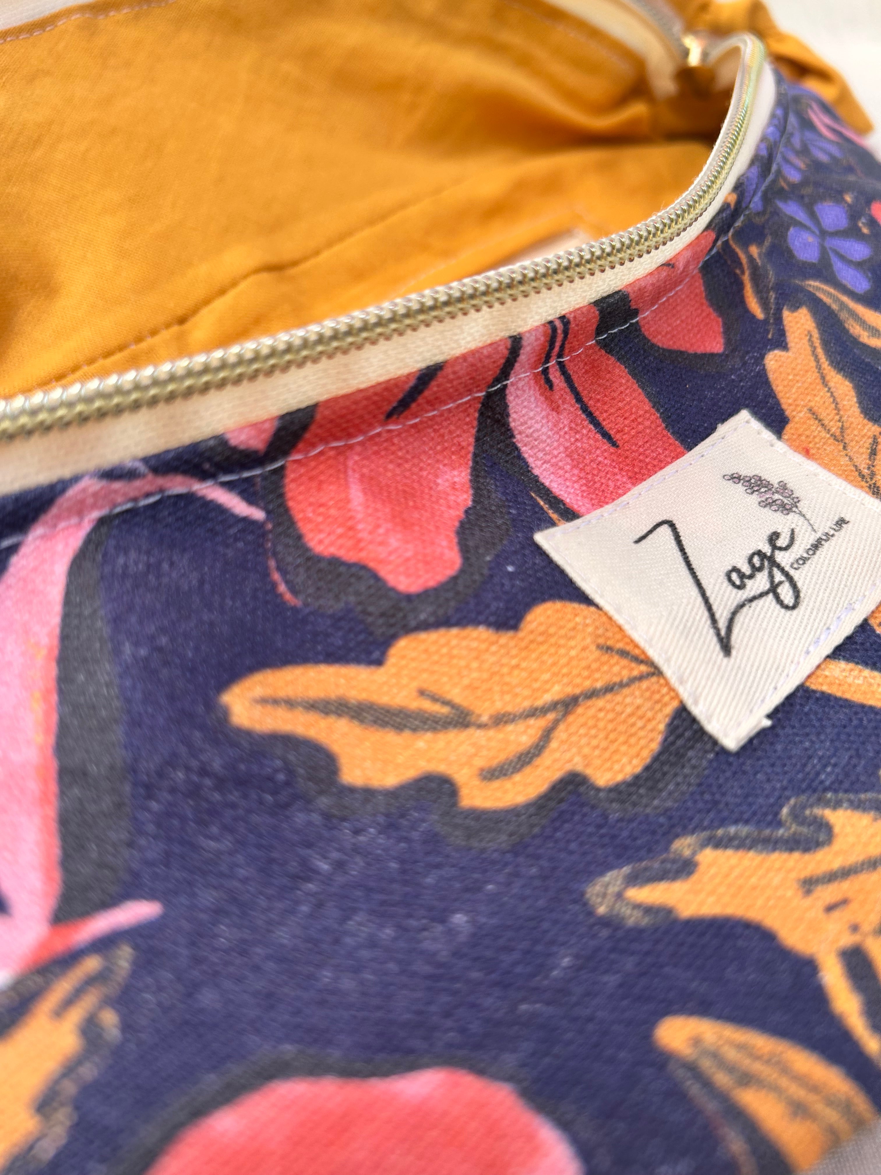 Sac banane femme Eté | Toile de coton fleurie colorée foncée & doublure orangeSac Femme Zage Colorful Life
