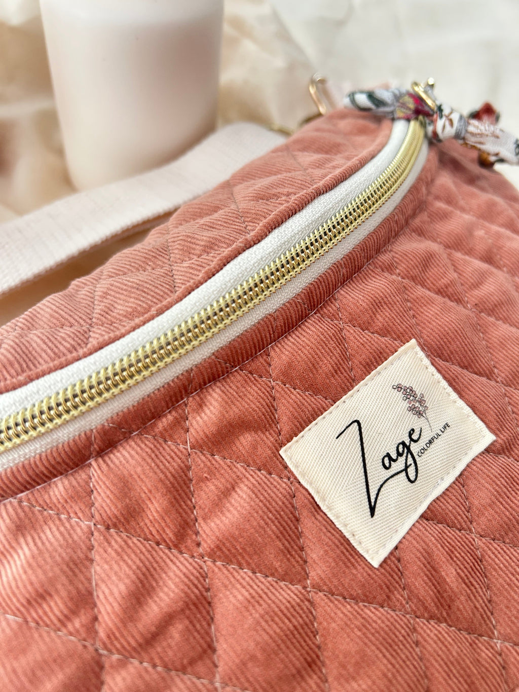 Sac banane femme hiver | Velours matelassé vieux rose & doublure gaze de coton fleurieSac Femme Zage Colorful Life