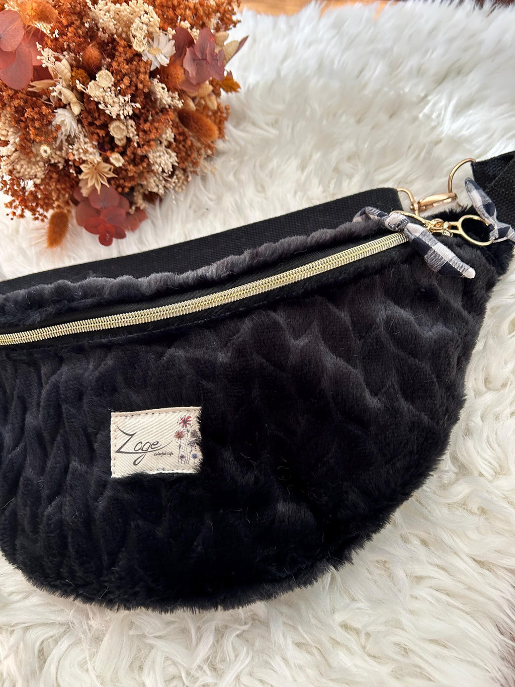 Sac banane femme hiver| Fausse fourrure noire & doublure vichy noireSac Femme Zage Colorful Life