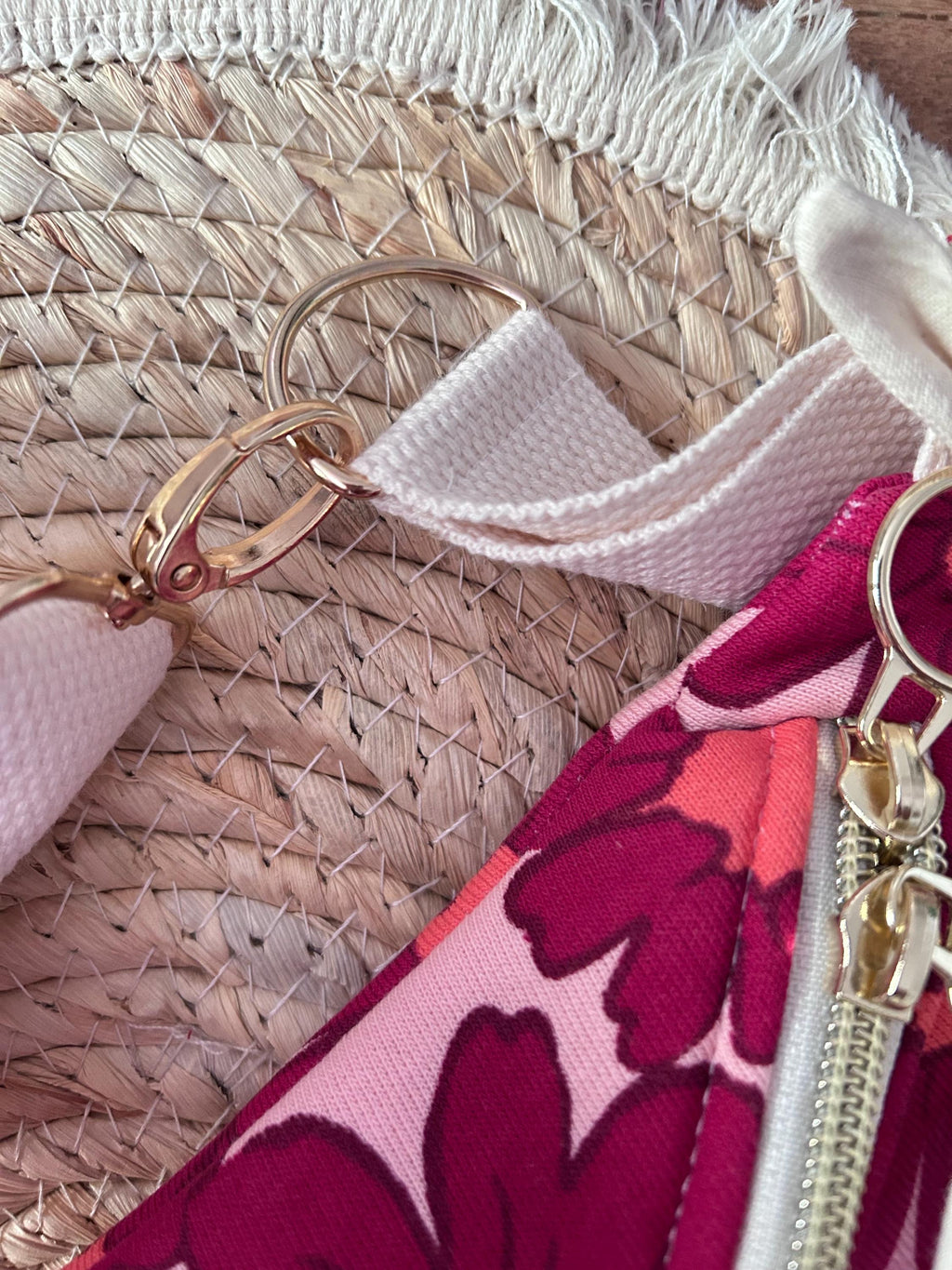 Sac banane Femme |Sweat molletonné Marguerites roses fond rose & doublure beigeSac Femme Zage Colorful Life