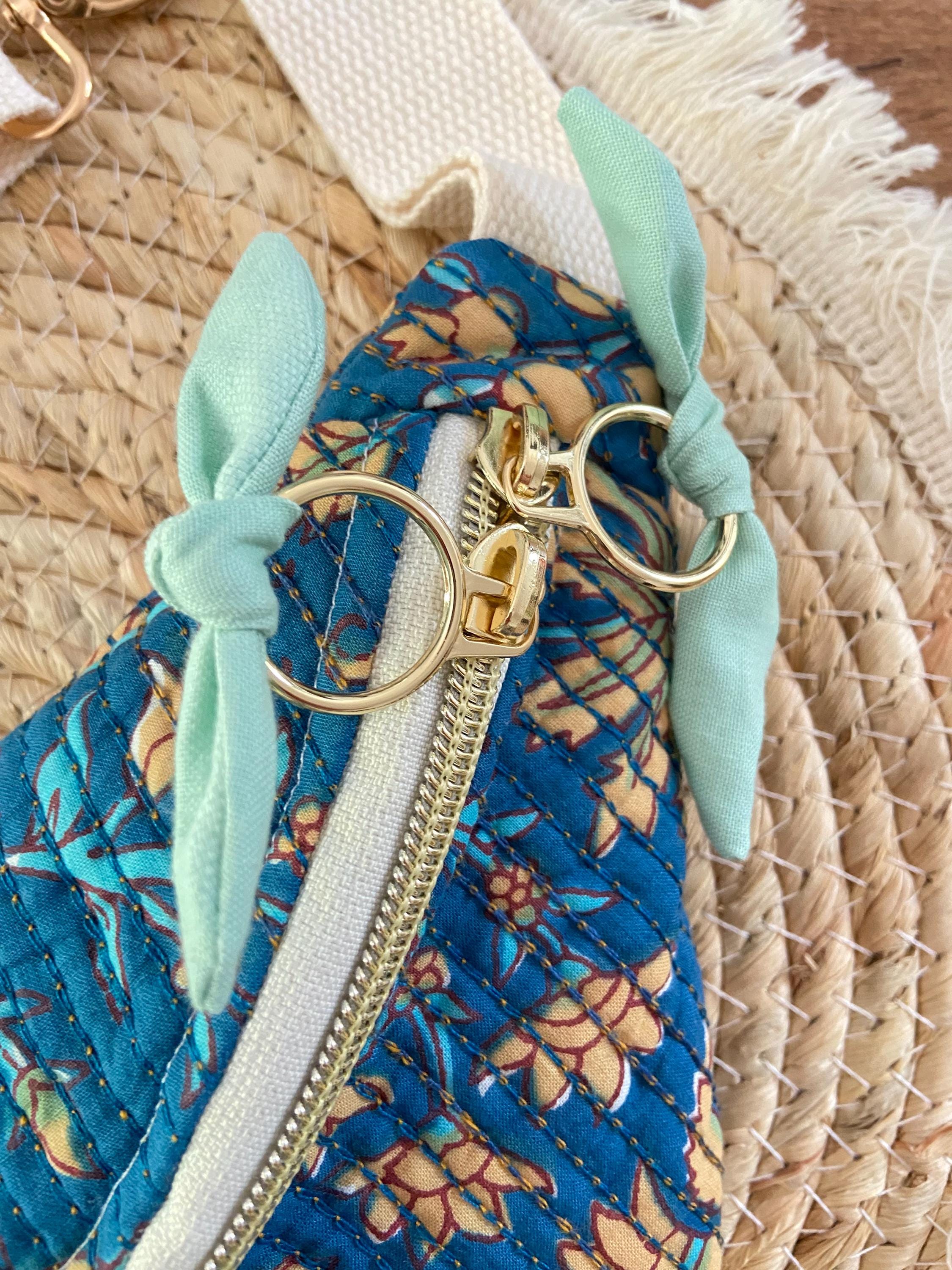 Sac banane femme Matelassé | Tissu matelassé indy motifs ocre sur fond bleu & doublure bleu vertSac Femme Zage Colorful Life
