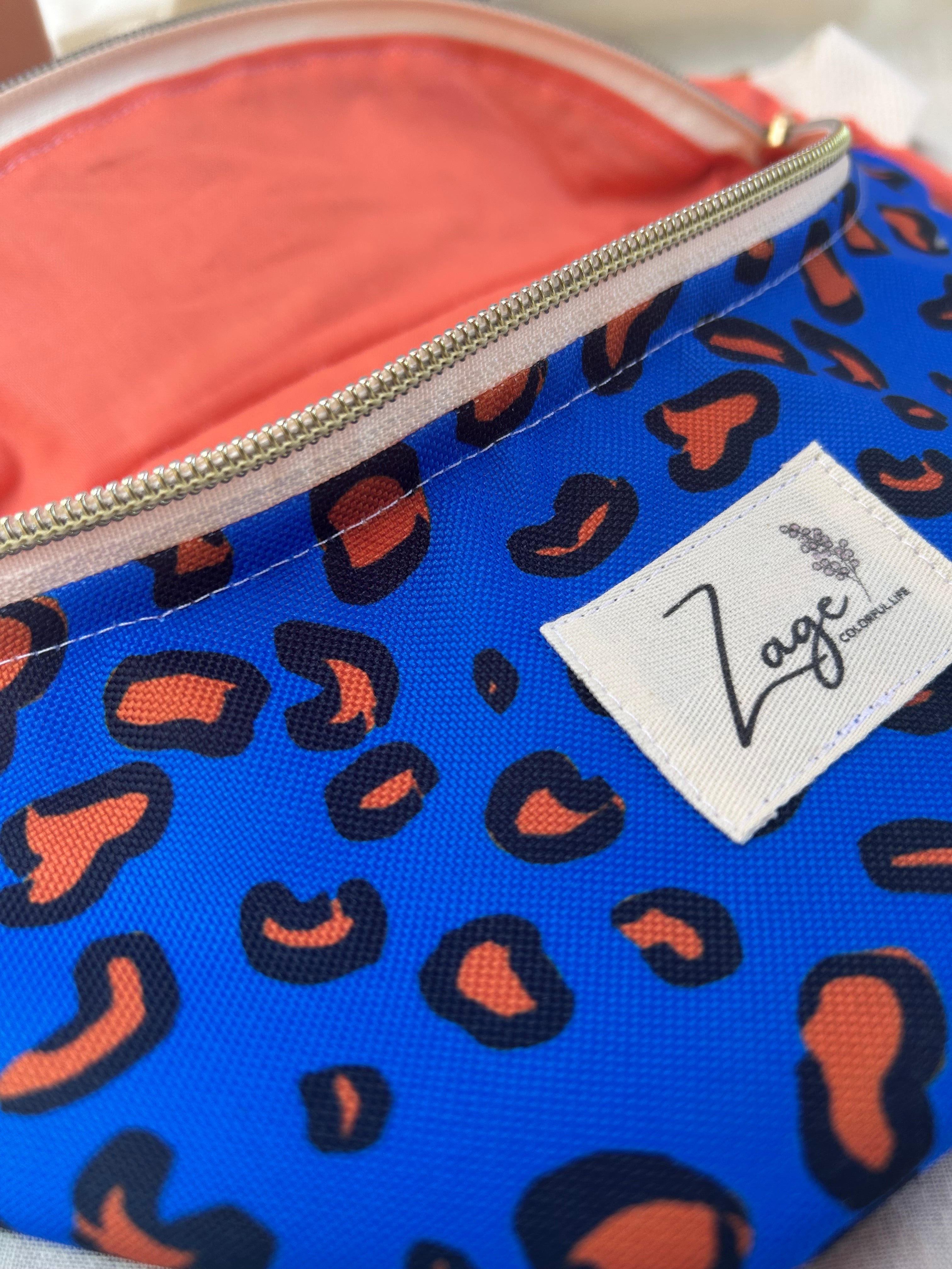 Sac banane Imperméable femme | Léopard blanc violet & rose (Copie)Sac Femme Zage Colorful Life