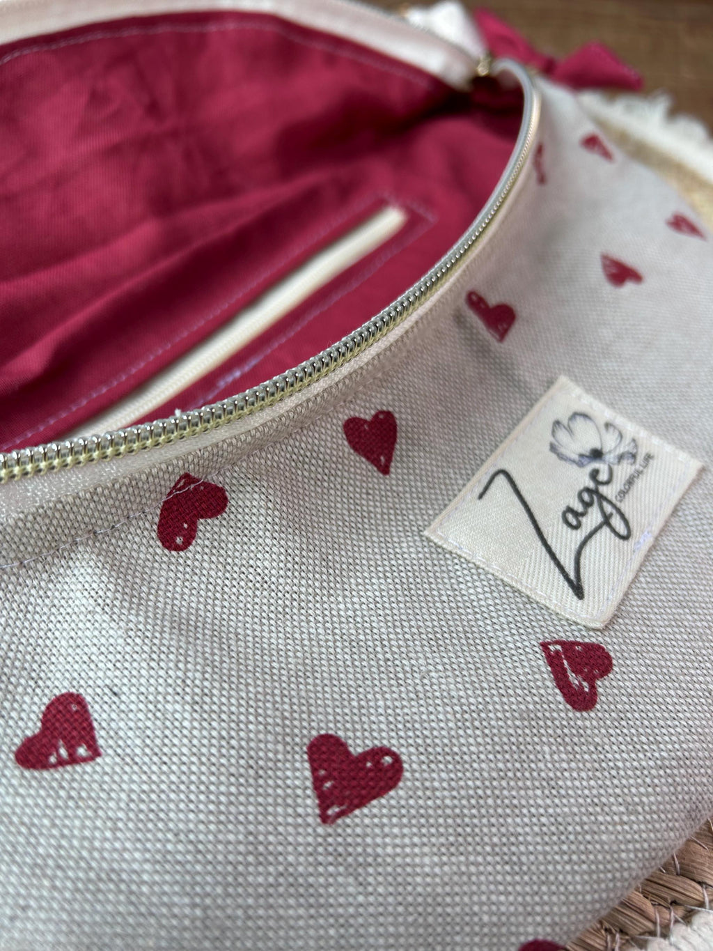 Sac banane femme  | Toile beige cœurs rouges & doublure rougeSac Femme Zage Colorful Life