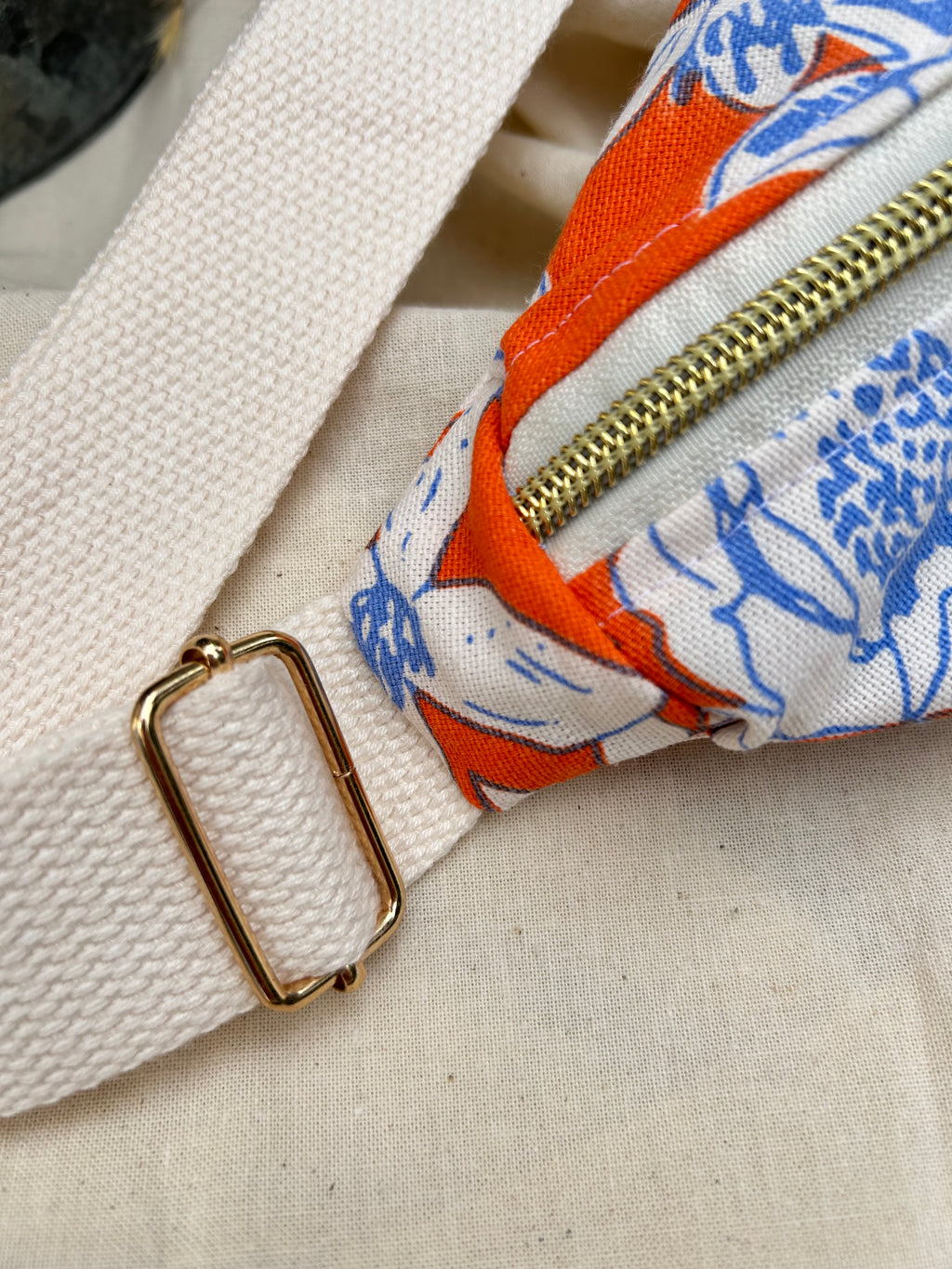 Sac Banane Femme | Toile de coton fleuri orange & doublure bleu clairSac Femme Zage Colorful Life
