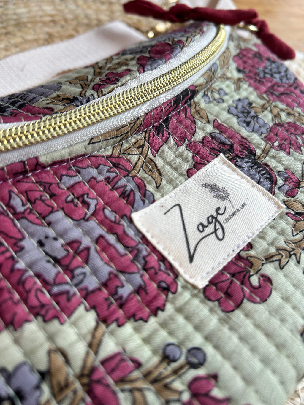 Sac banane femme Matelassé | Tissu matelassé vert fleuri & doublureSac Femme Zage Colorful Life