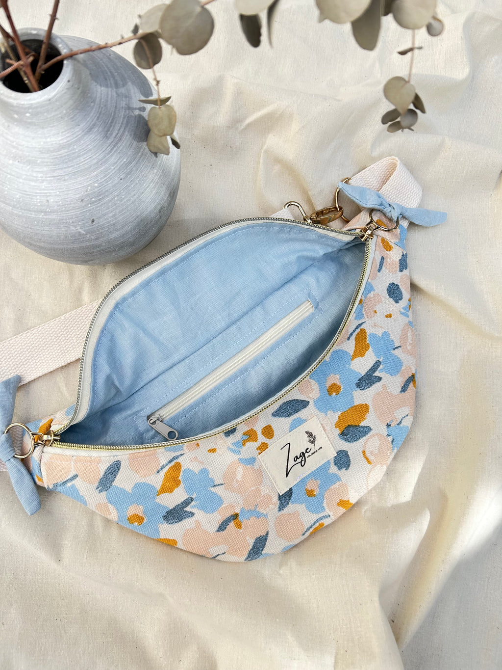 Sac banane Femme | Toile Fleurie bleue & doublure bleue clairSac Femme Zage Colorful Life