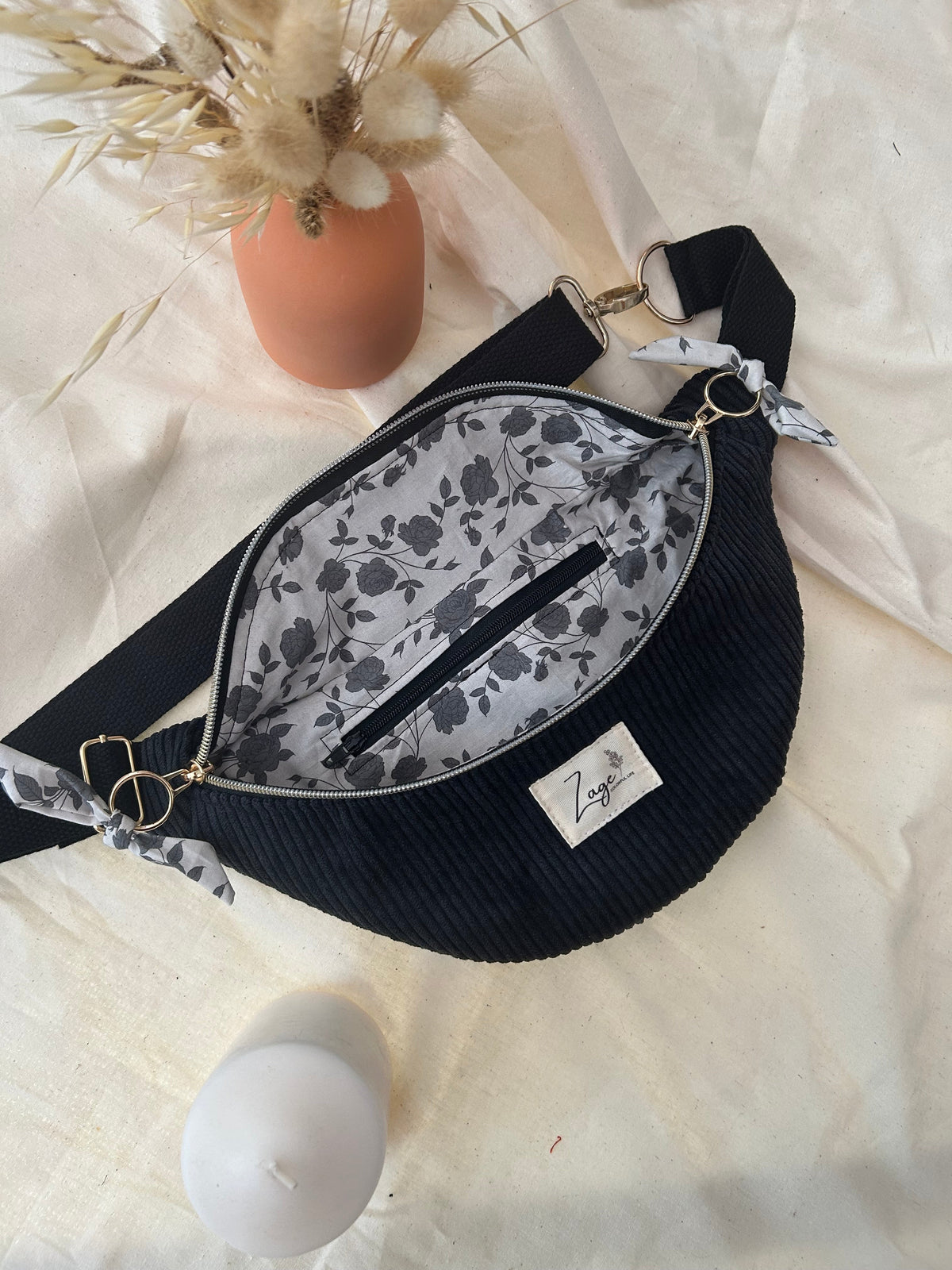 Sac banane femme hiver | Velours côtelé noir & doublure fleurieSac Femme Zage Colorful Life