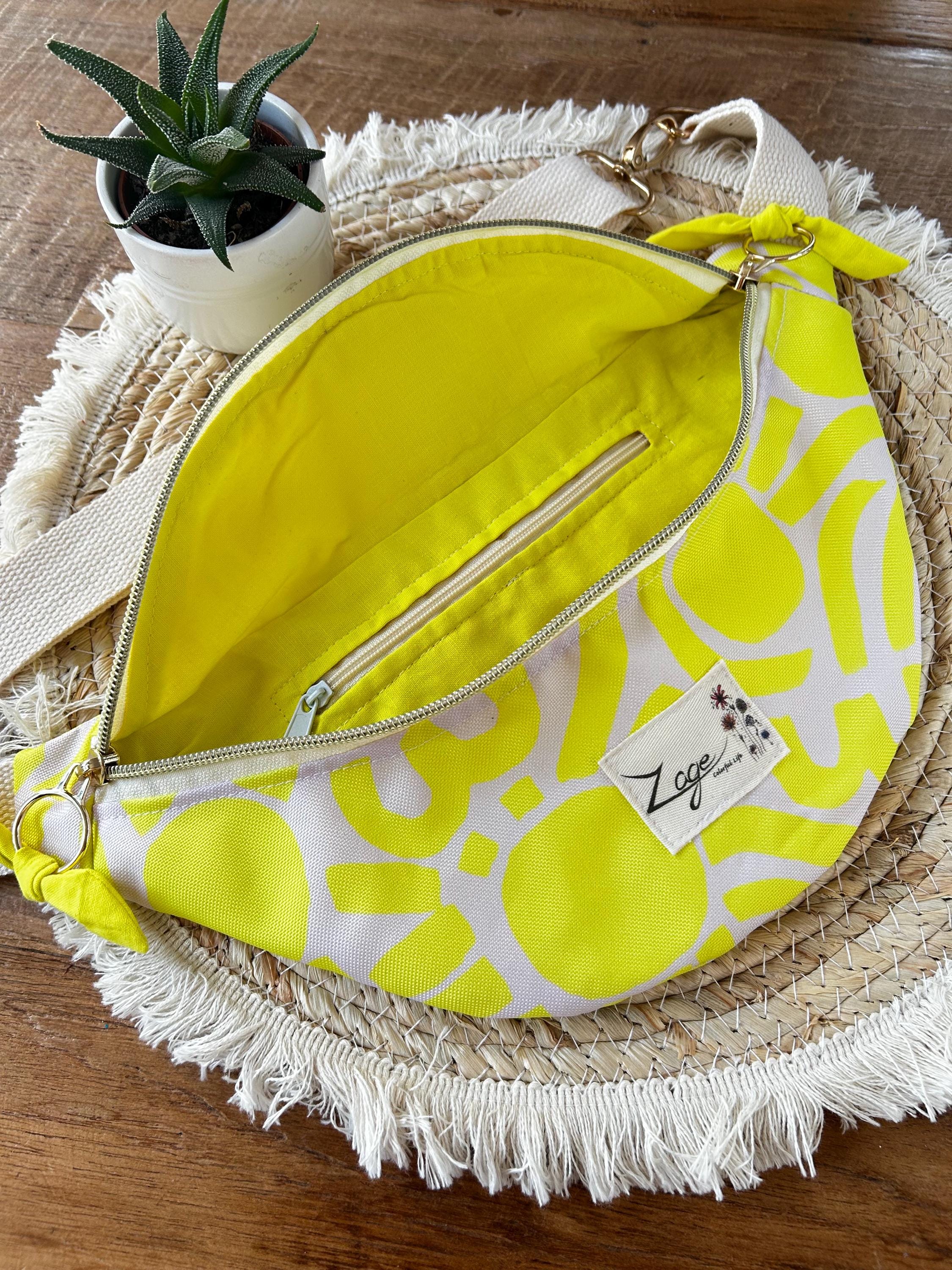 Sac banane Imperméable femme | Toile blanche graphique jaune fluo, doublure jauneSac Femme Zage Colorful Life