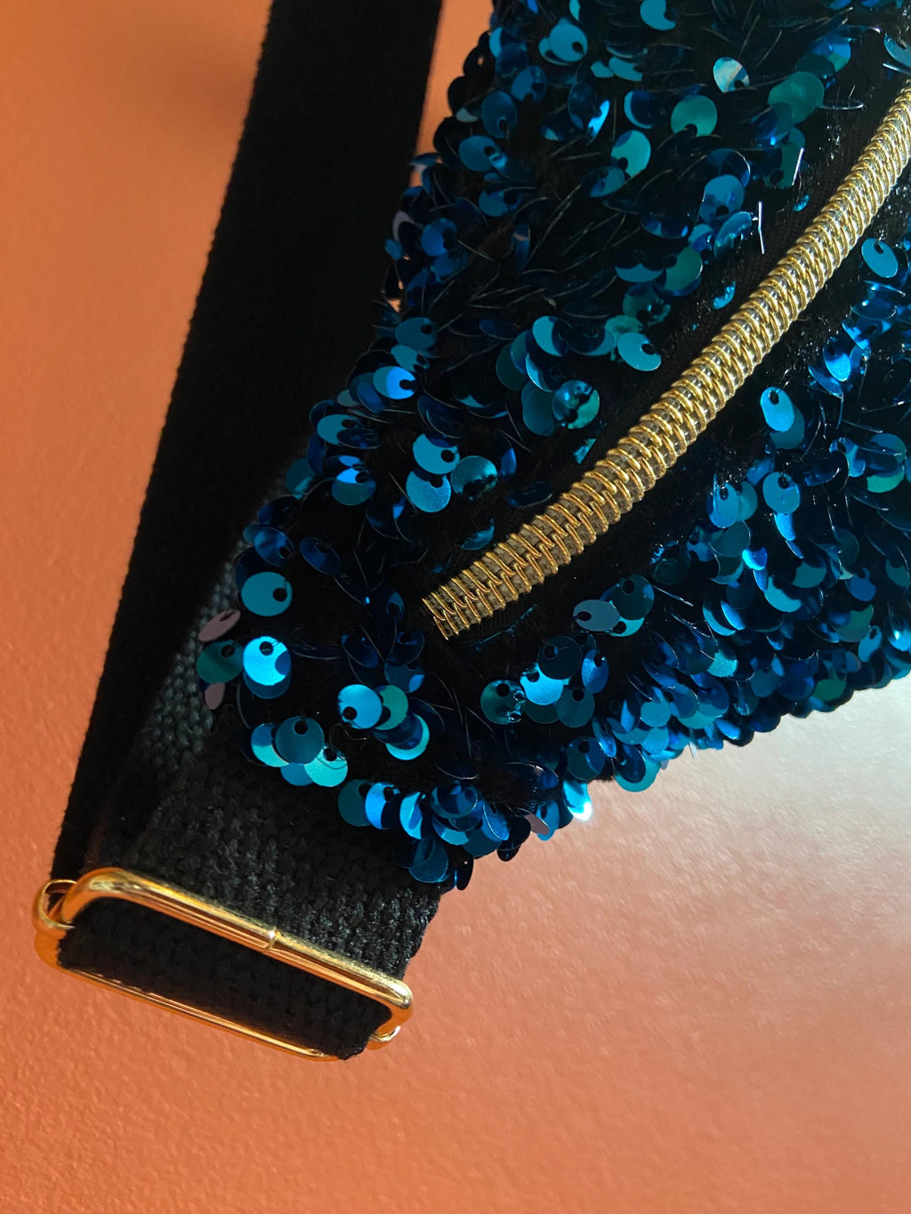 Sac banane fête femme  | Sequins bleu tuquoise & doublure noirSac Femme Zage Colorful Life