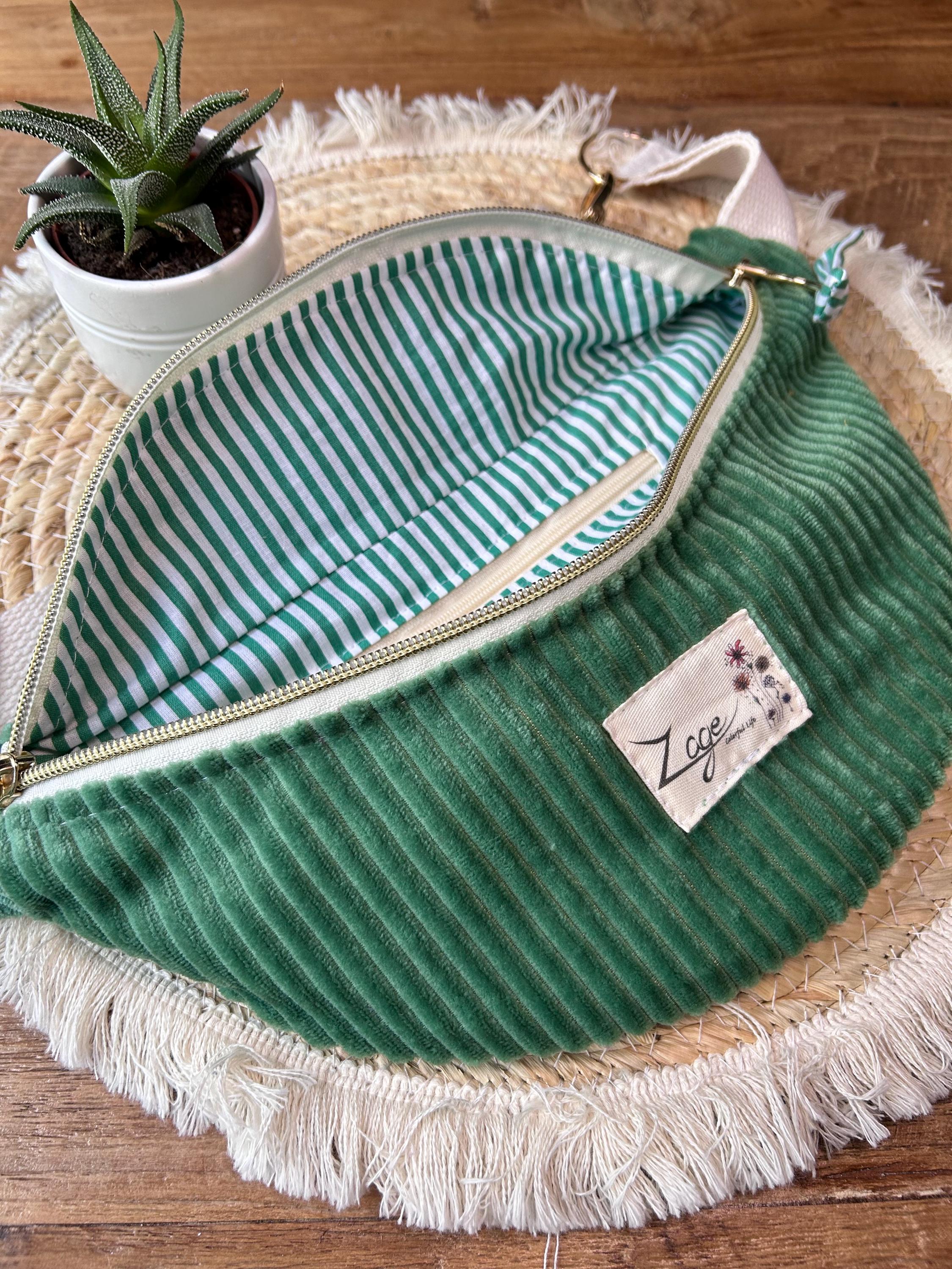 Sac banane femme hiver | Velours côtelé vert & doublure rayée blanc et vertSac Femme Zage Colorful Life