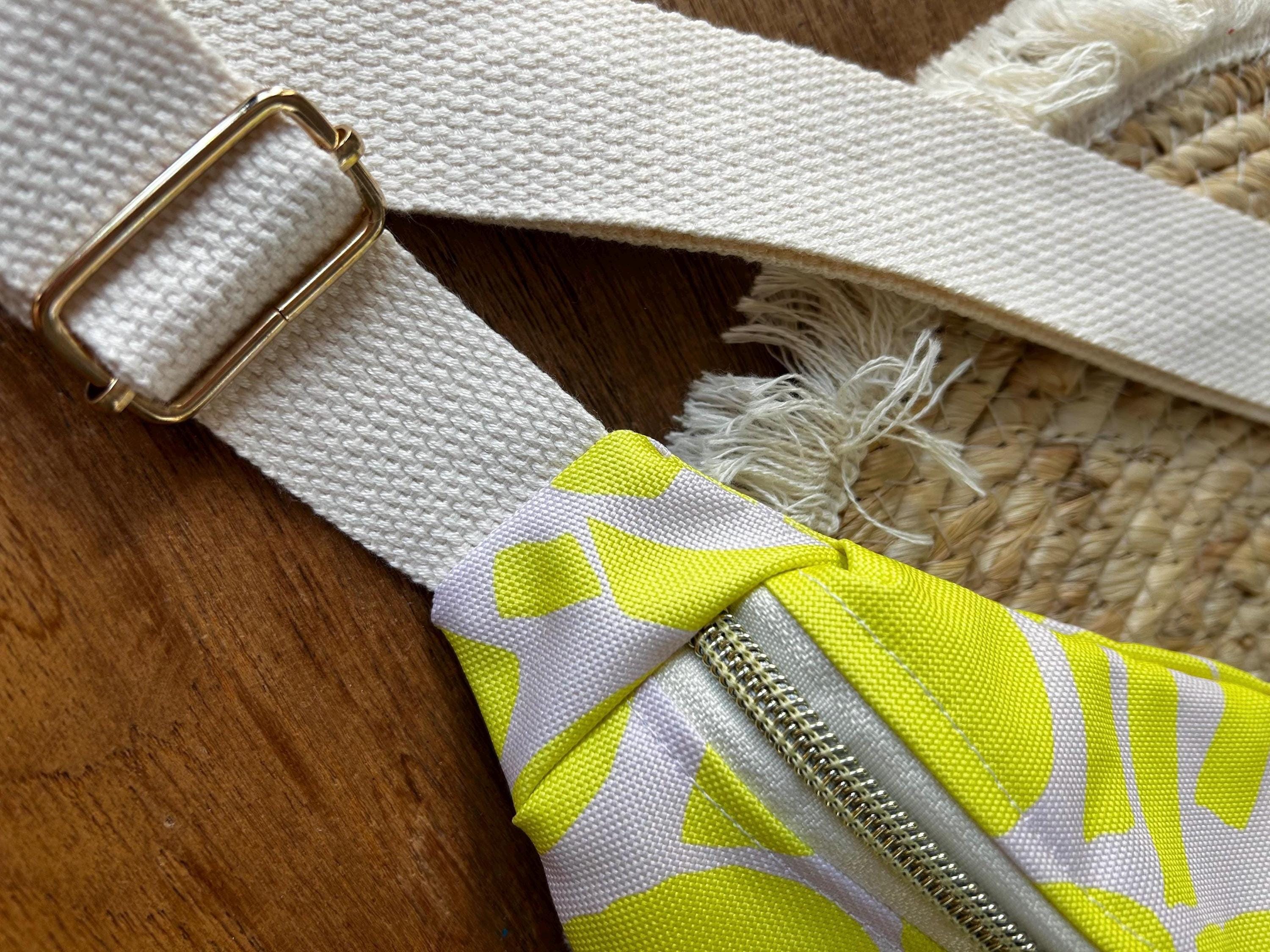 Sac banane Imperméable femme | Toile blanche graphique jaune fluo, doublure jauneSac Femme Zage Colorful Life