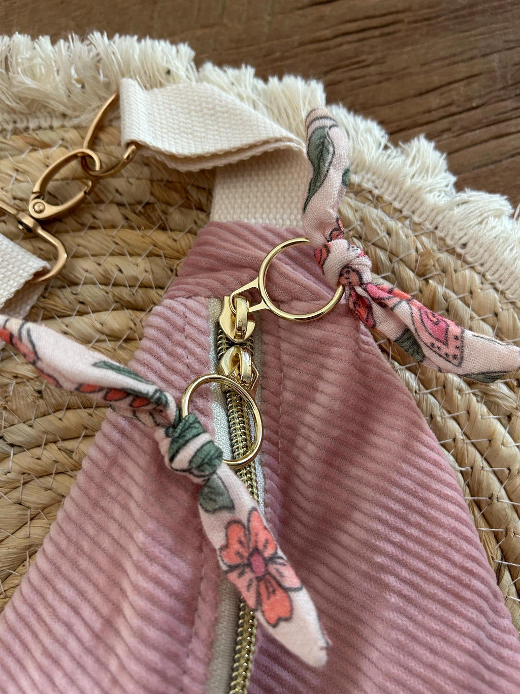Sac banane femme hiver | Velours côtelé rose & doublure gaze de coton fleuri roseSac Femme Zage Colorful Life