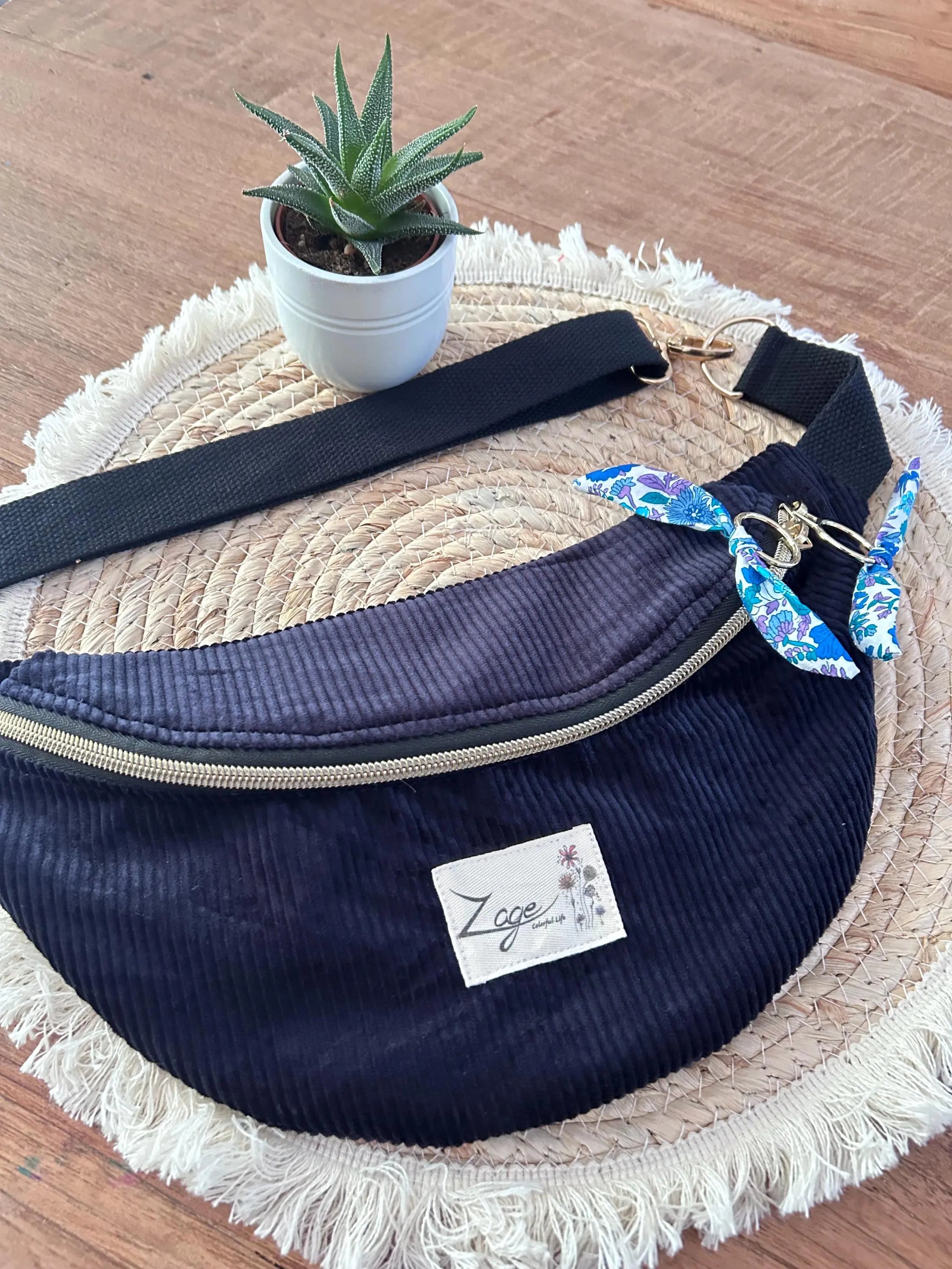 Sac banane femme hiver | Velours côtelé bleu marine & doublure liberty bleueSac Femme Zage Colorful Life
