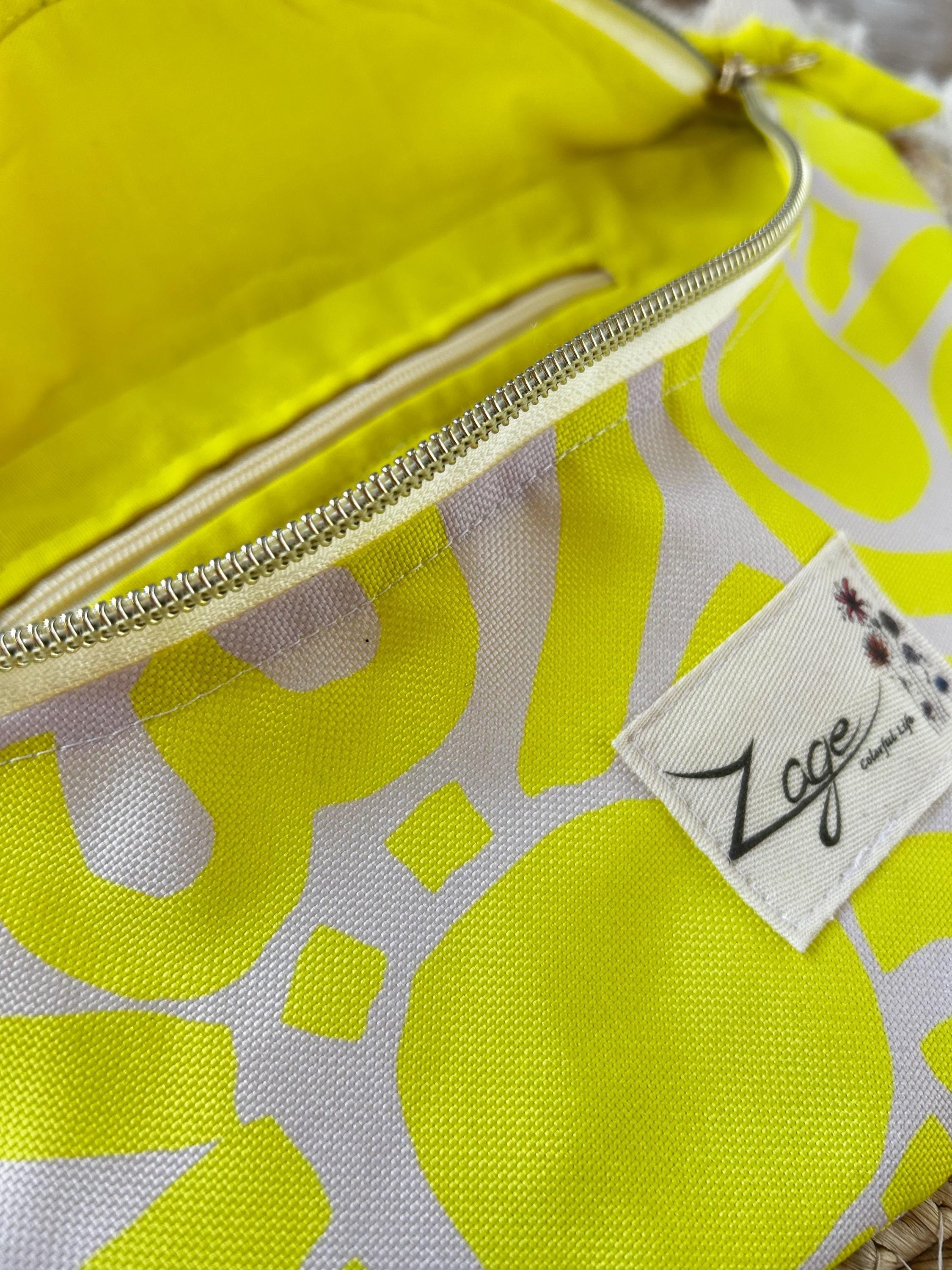 Sac banane Imperméable femme | Toile blanche graphique jaune fluo, doublure jauneSac Femme Zage Colorful Life