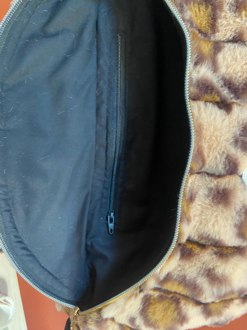 Sac banane femme hiver | Fausse fourrure léopard matelassé marron & doublure noireSac Femme Zage Colorful Life