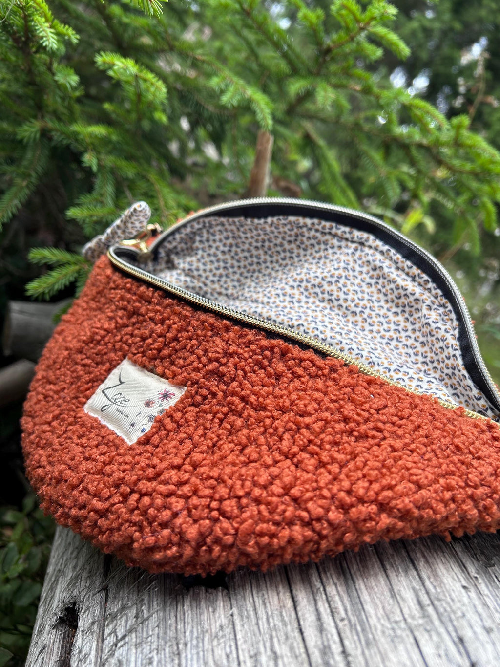 Sac banane femme hiver | Bouclettes/sherpa marron & doublure à motifsSac Femme Zage Colorful Life