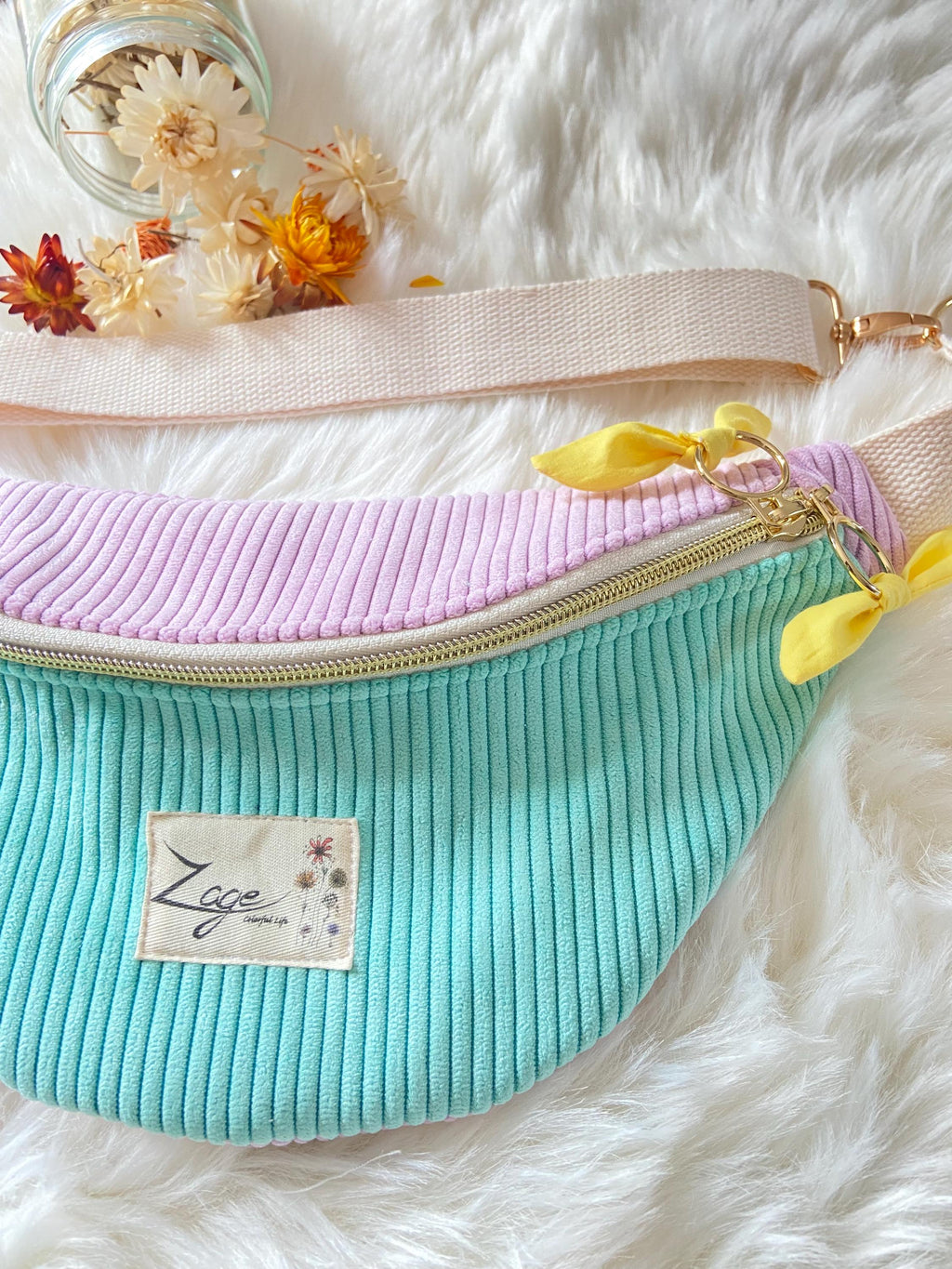 Sac banane femme hiver | Velours côtelé vert et parme & doublure jauneSac Femme Zage Colorful Life