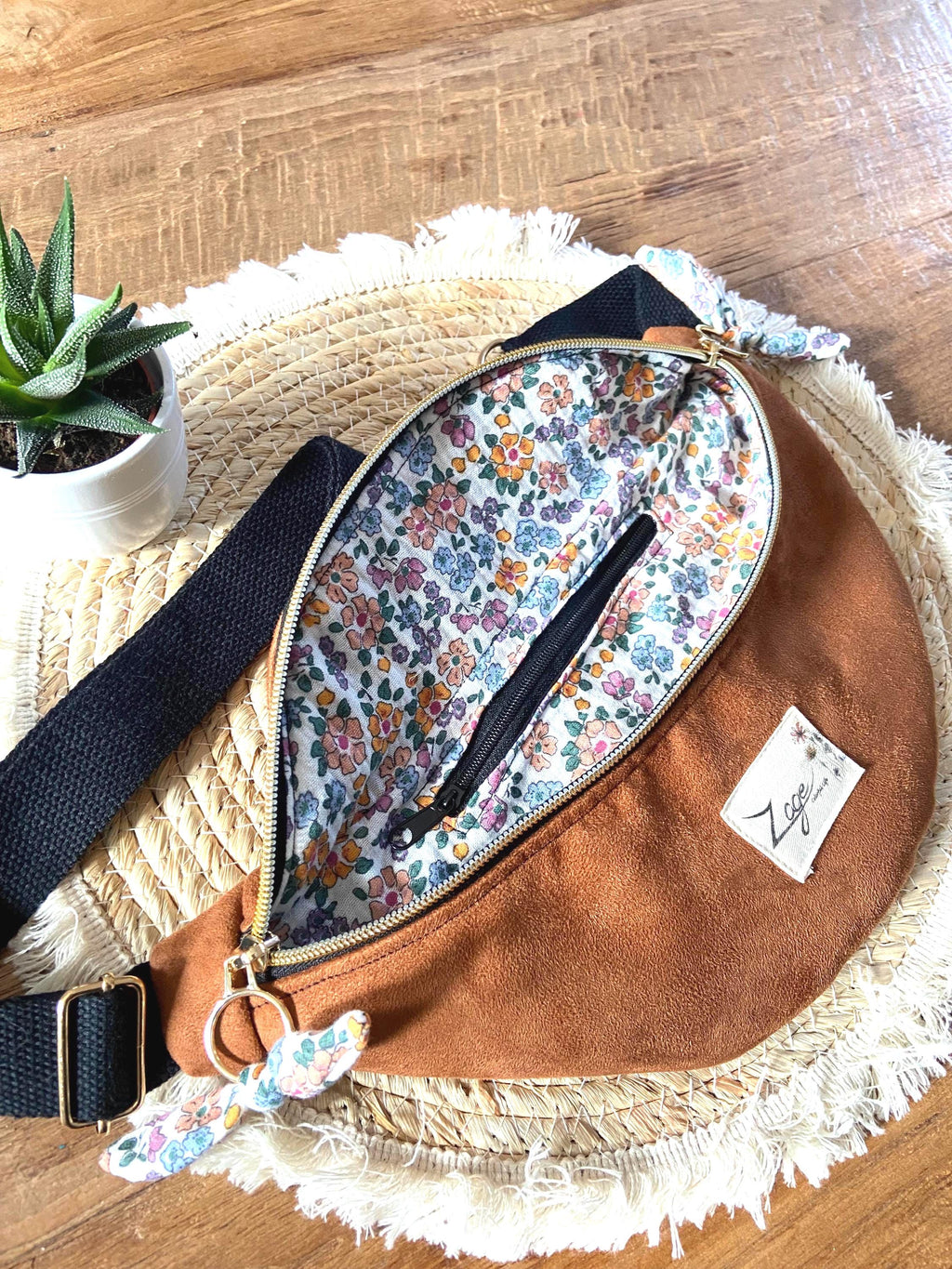 Sac banane femme hiver | Suédine marron & doublure gaze de coton fleurie libertySac Femme Zage Colorful Life
