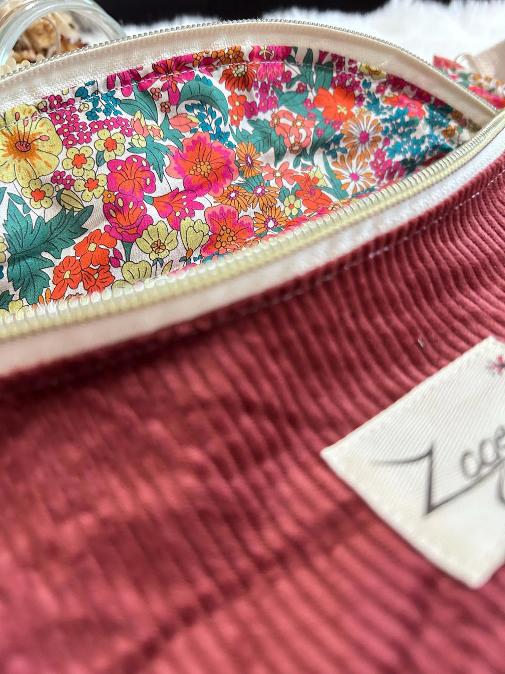 Sac banane femme hiver | Velours côtelé bordeau & doublure liberty vert et roseSac Femme Zage Colorful Life