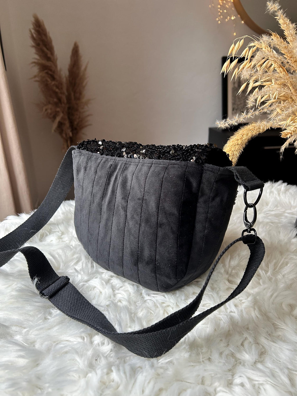 Sac Besace à rabat femme fête | Sequins, velours matelassé  & doublure noireSac Femme Zage Colorful Life