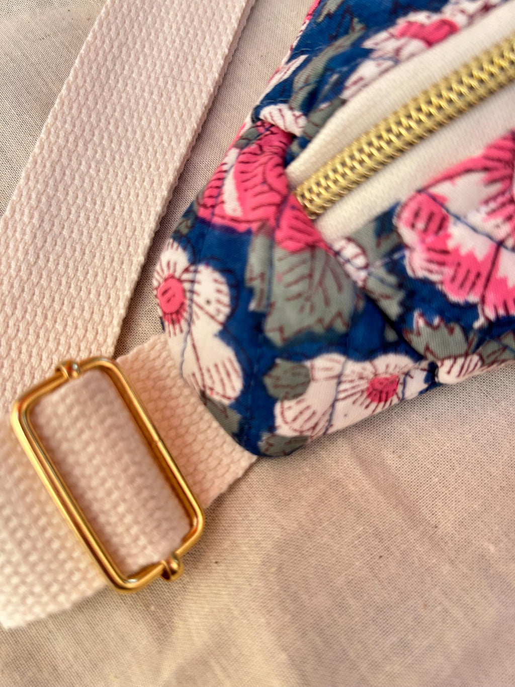 Sac banane bandoulière matelassé bleu et fleuri | crossbody bag handmade | Umhängetasche Damen|sac tendance femme|cadeau femme |Gift for HerSac Femme Zage Colorful Life