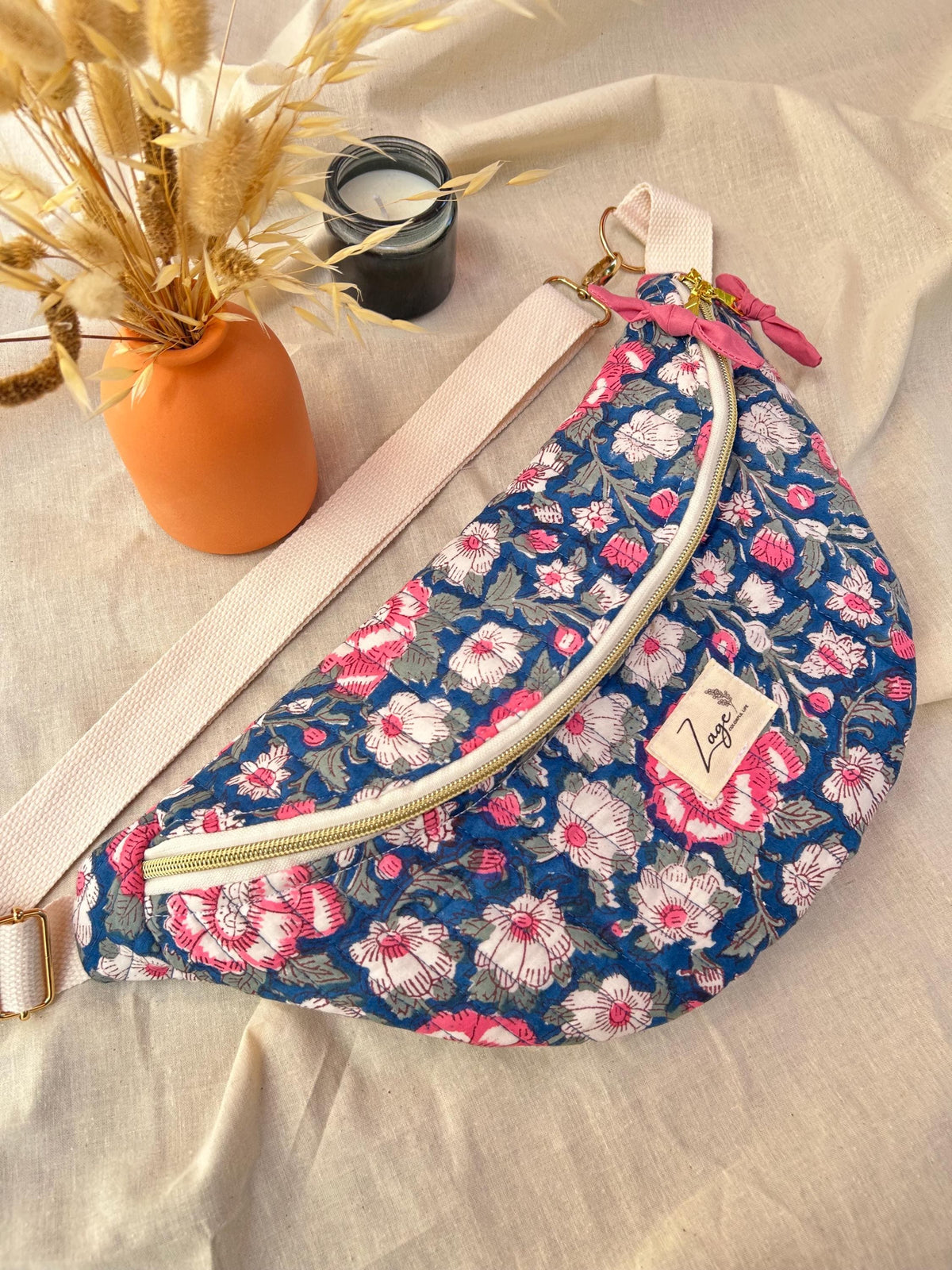 Sac banane bandoulière matelassé bleu et fleuri | crossbody bag handmade | Umhängetasche Damen|sac tendance femme|cadeau femme |Gift for HerSac Femme Zage Colorful Life