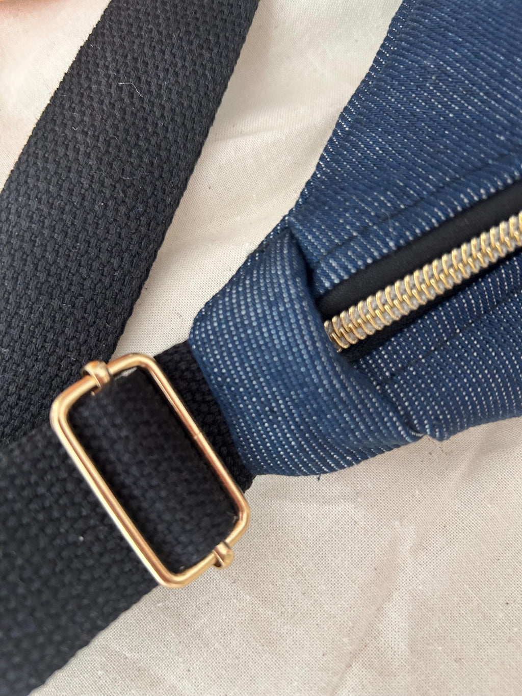 Sac banane femme | Jeans brut , doublure rayée rose et bleue |   Fanny pack, bum bag, Gürteltasche, Heuptas | Cadeau femmeSac Femme Zage Colorful Life