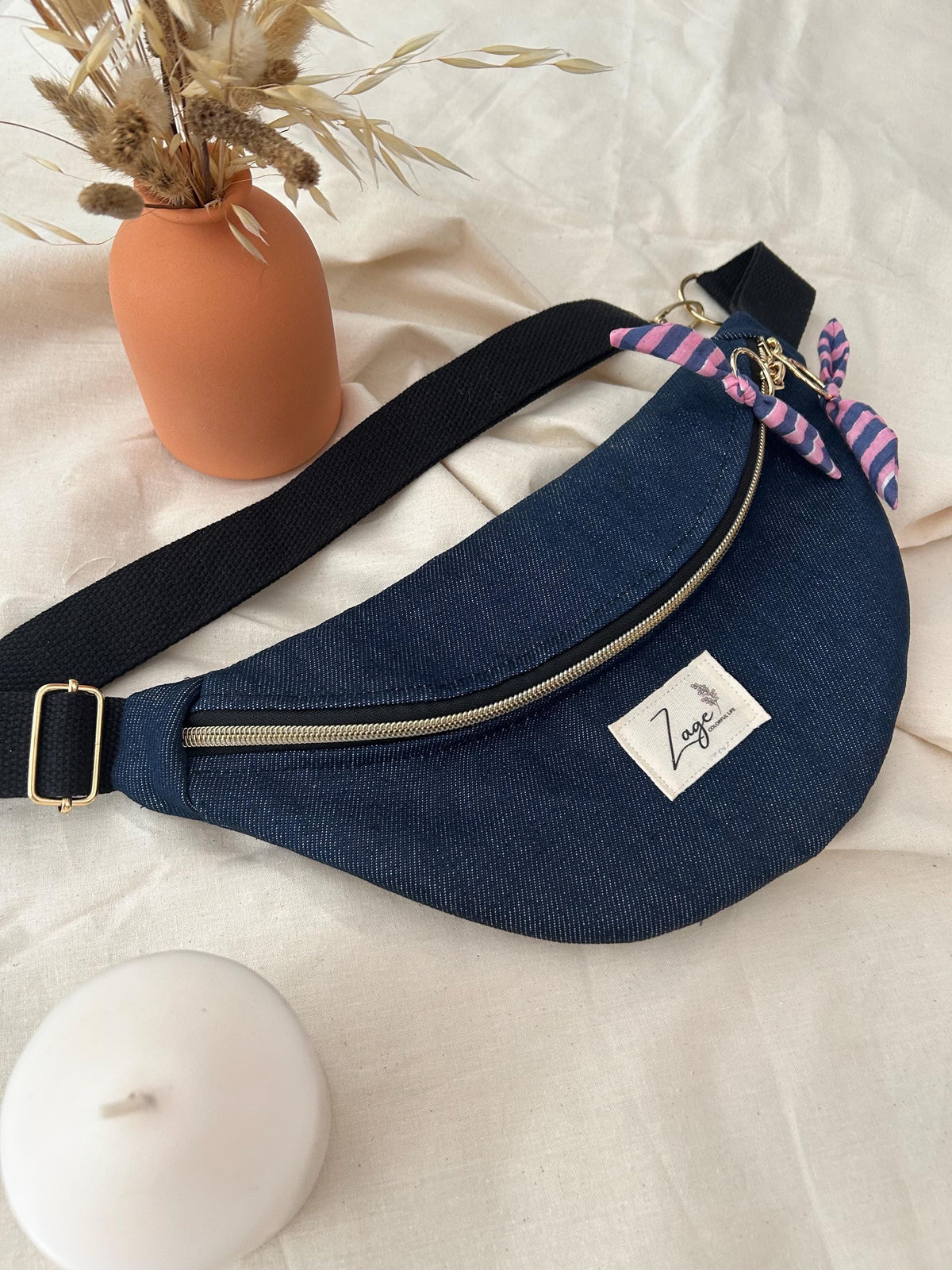 Sac banane femme | Jeans brut , doublure rayée rose et bleue |   Fanny pack, bum bag, Gürteltasche, Heuptas | Cadeau femmeSac Femme Zage Colorful Life