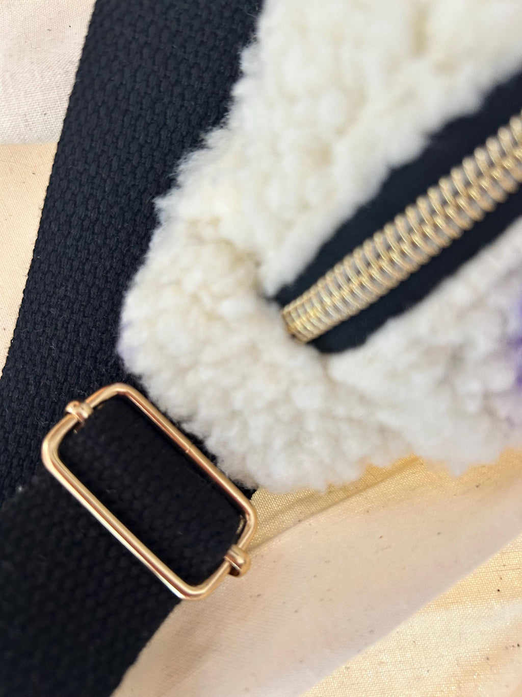 Sac banane femme hiver | Bouclettes / Sherpa  tulipes violettes, doublure violette | Flower Fanny Pack, Bum bag, Gürteltasche, belt bagSac Femme Zage Colorful Life